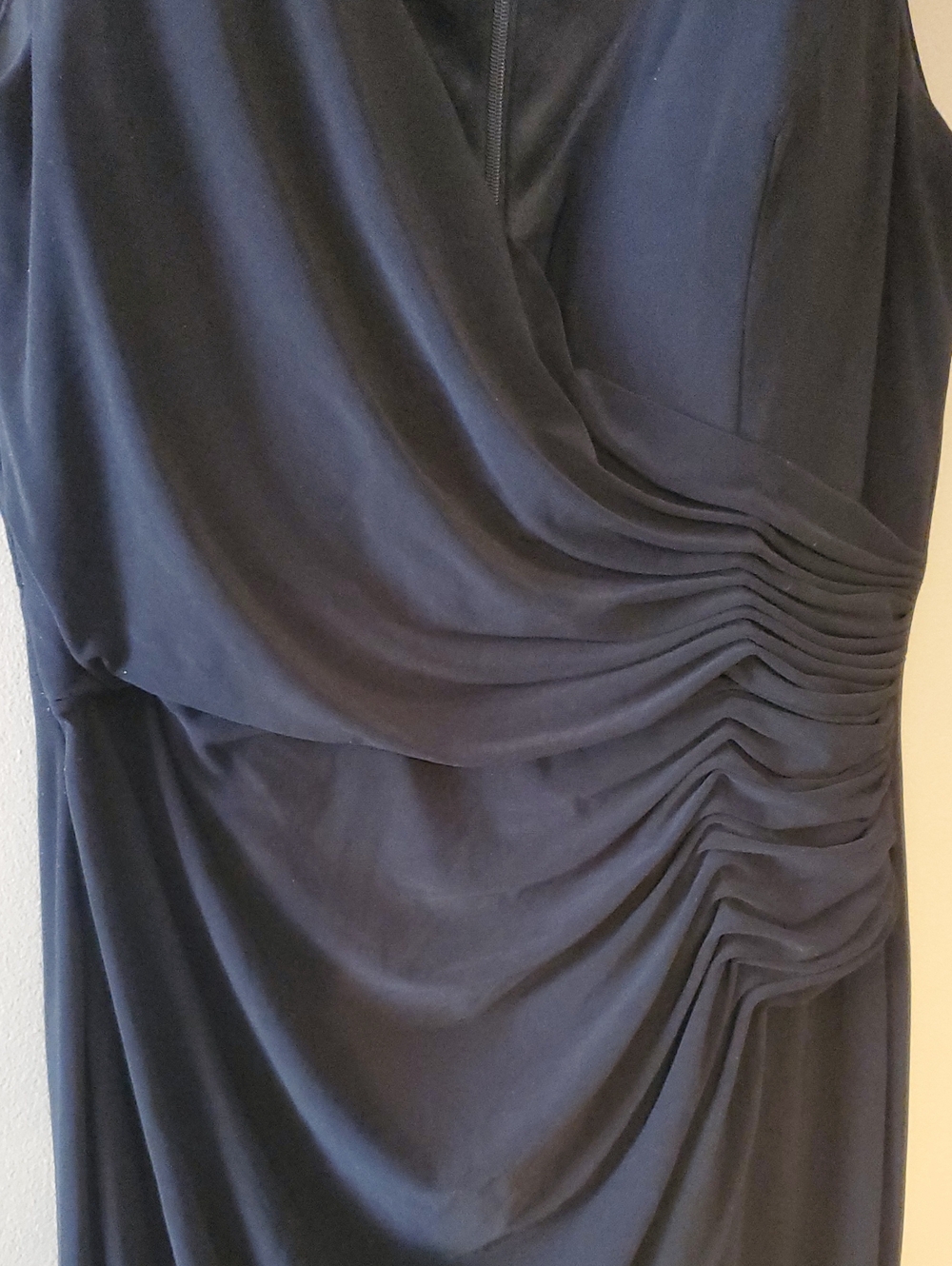 Mac Duggal Ieena 26513 Black Ruched Jersey V Neck Gown Maxi Dress Size 10 NWOT'S - Picture 6 of 12